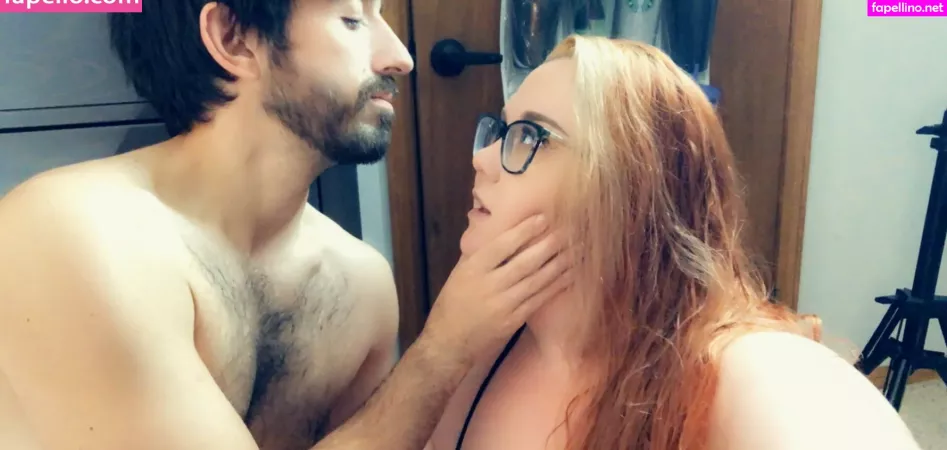 Violetxvixxen OnlyFans Thumbnail #7uWoVD1IVe