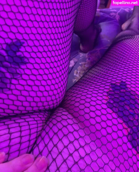Violetxvixxen OnlyFans Thumbnail #8vwPfljb4A