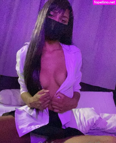 Viollet Collins OnlyFans Thumbnail #81L3kBd2qr