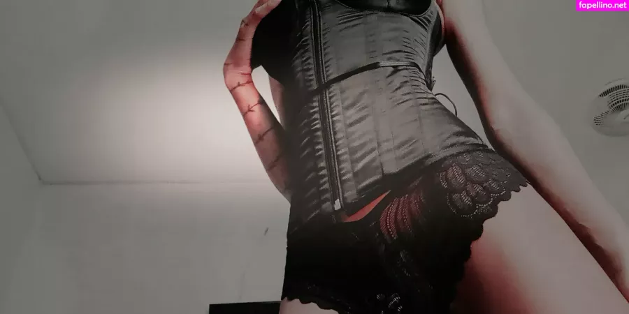 Viollet Collins OnlyFans Thumbnail #L5FUI8TYJD