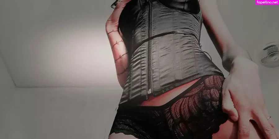 Viollet Collins OnlyFans Thumbnail #vv6bkb1Lgk