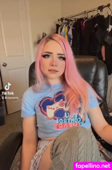 Vipeachy OnlyFans Thumbnail #bRYShbrS3p