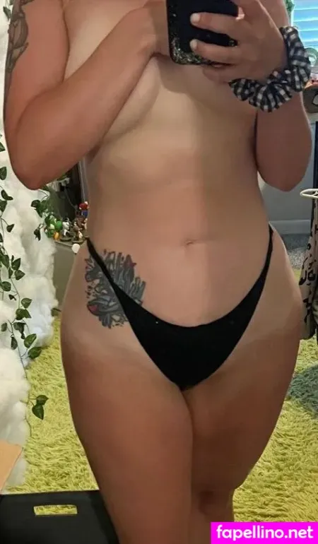 Vipeachy OnlyFans Thumbnail #q1drQMgzTJ