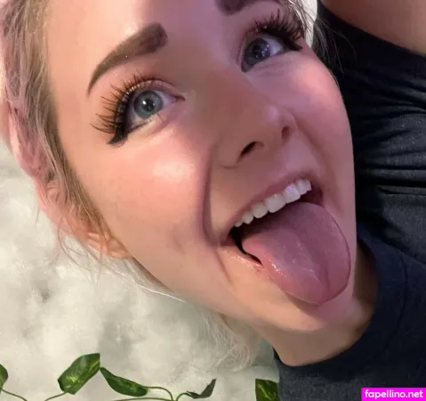 Vipeachy OnlyFans Thumbnail #zYpWKxYxs8