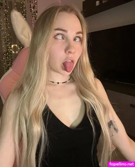 Viphoneyy OnlyFans Thumbnail #BOaowYjzbl