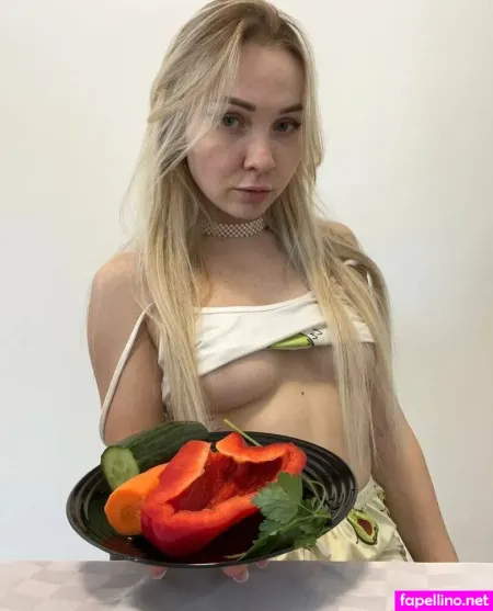 Viphoneyy OnlyFans Thumbnail #XaqTVUy5bl