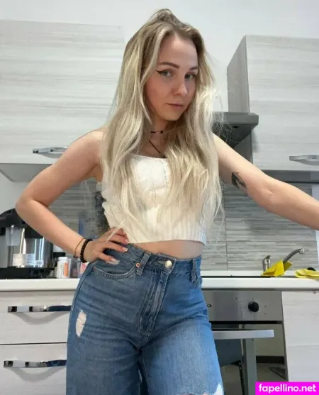 Viphoneyy OnlyFans Thumbnail #omaSawS9sa