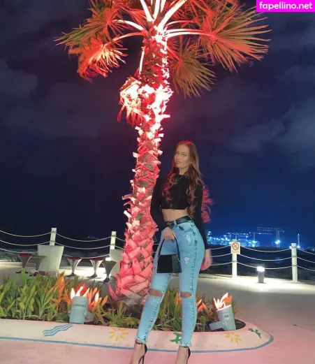 Viplaurenxx OnlyFans Thumbnail #PwcMV5OsgH