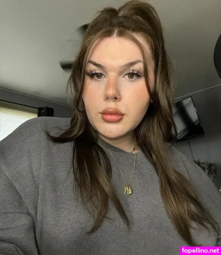 Vipnattiethebaddie OnlyFans Thumbnail #Q2otli0UjB