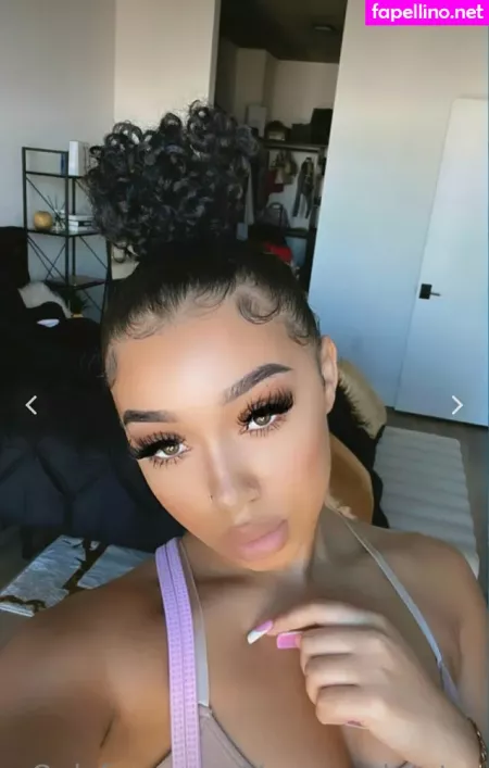 Vippocahontas OnlyFans Thumbnail #ZqumoN9pHB