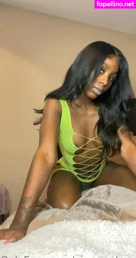 Vipsweetonyxx OnlyFans Thumbnail #Uh7mbQPBAJ