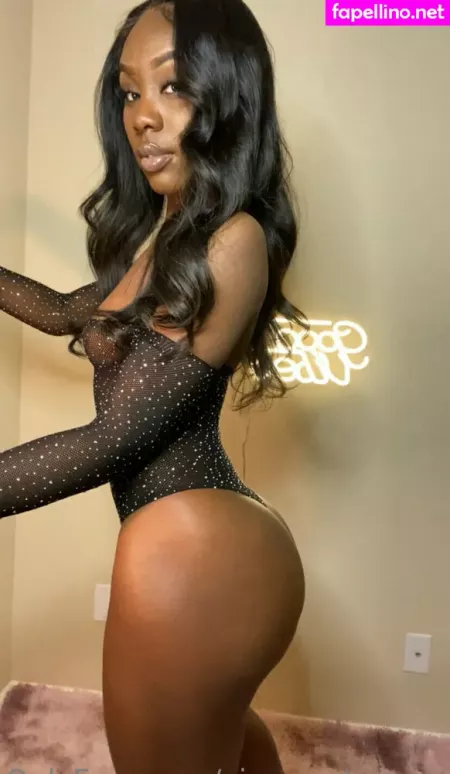 Vipsweetonyxx OnlyFans Thumbnail #hJBQdIWk5r