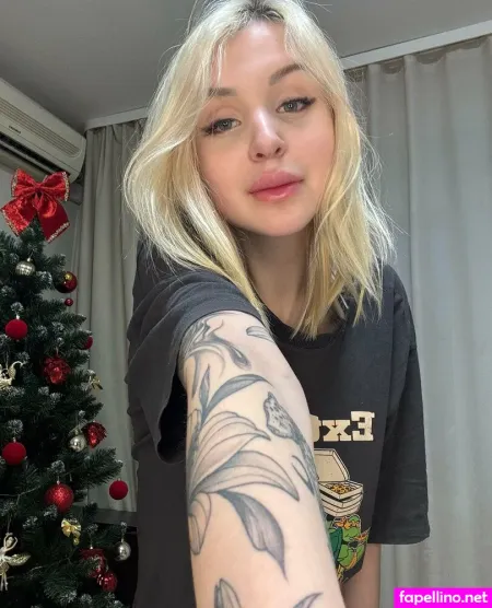 Virgin Daisy OnlyFans Thumbnail #Y1RijFa9hT