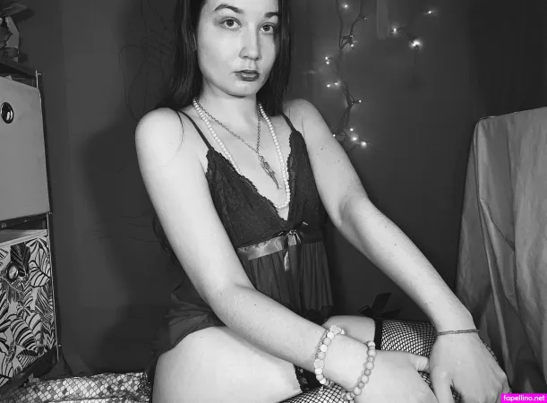 Virtuousgirl69 OnlyFans Thumbnail #RFWgO1NDq3