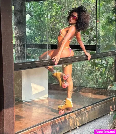 Vitoria Albanese OnlyFans Thumbnail #uiRh9IeXDY