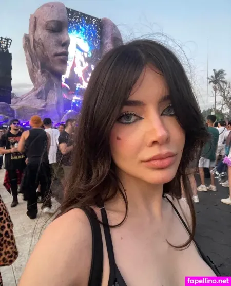 Vitoria Castro OnlyFans Thumbnail #QwhM4FQlCk