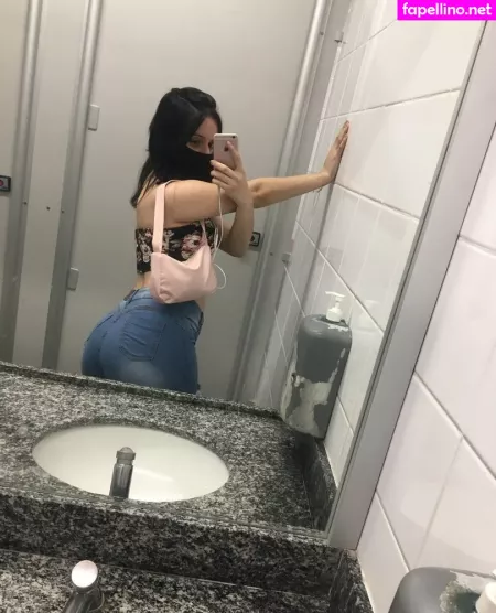 Vitoria Lopes OnlyFans Thumbnail #HEp5APzqhS