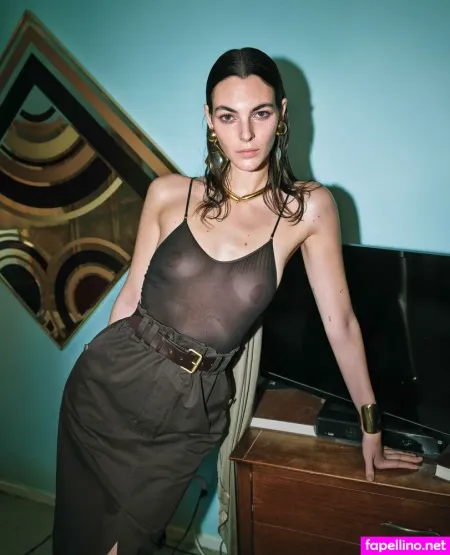 Vittoria Ceretti OnlyFans Thumbnail #SOlryZ5jXT