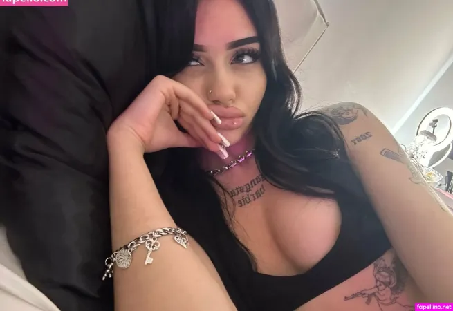 Vittorialazzari OnlyFans Thumbnail #pg1girFRZ6