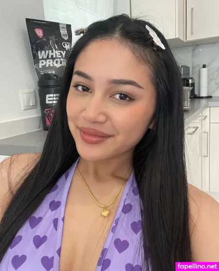 Vivchen OnlyFans Thumbnail #Yca4pHIbIA