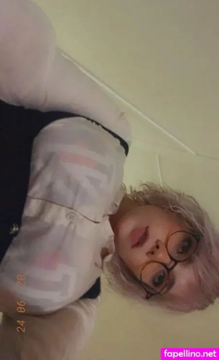 Viveee OnlyFans Thumbnail #2YOZnupgfF