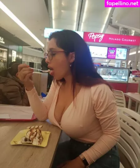 Vivi Becerra OnlyFans Thumbnail #JtrNgWAooY