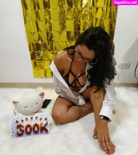 Vivi Becerra OnlyFans Thumbnail #L2gOdXJ4UE