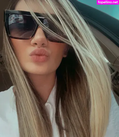 Vivi Marcon OnlyFans Thumbnail #LO5GtNDazW