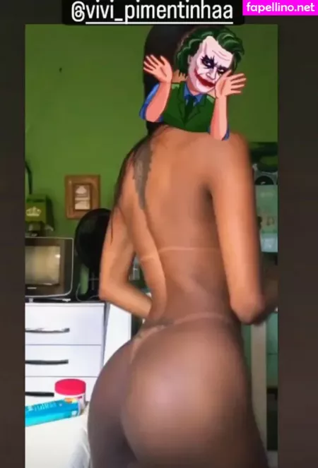 Vivi Pimentinhaa OnlyFans Thumbnail #CYhxuUr4Aq