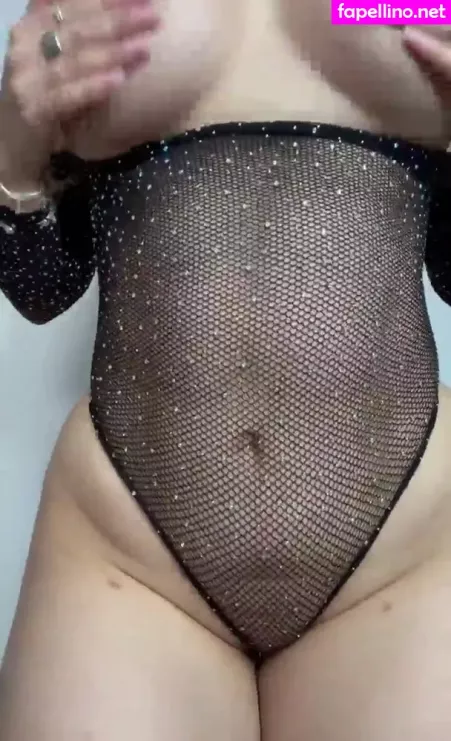 Vivi Tarantino OnlyFans Thumbnail #OuOXXTMnnf