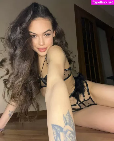 Vivi Torn OnlyFans Thumbnail #4oLaJec43B