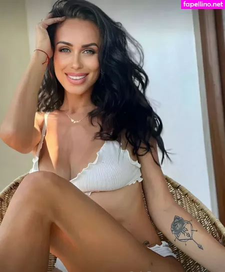 Vivi Torn OnlyFans Thumbnail #MbvvnPjC4d
