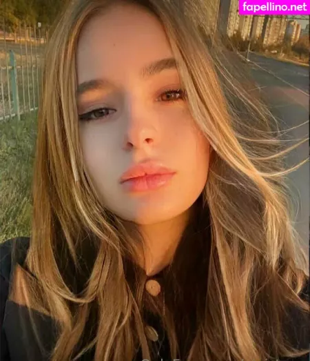 Vivi Torn OnlyFans Thumbnail #oGI7cY2RvU