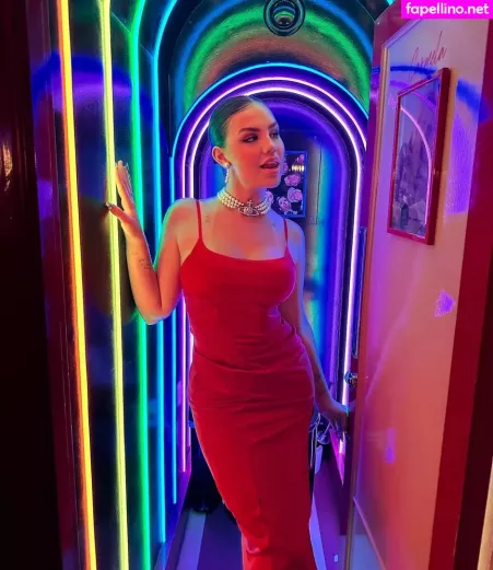 Vivi Wanderley OnlyFans Thumbnail #O2kT080s7Y