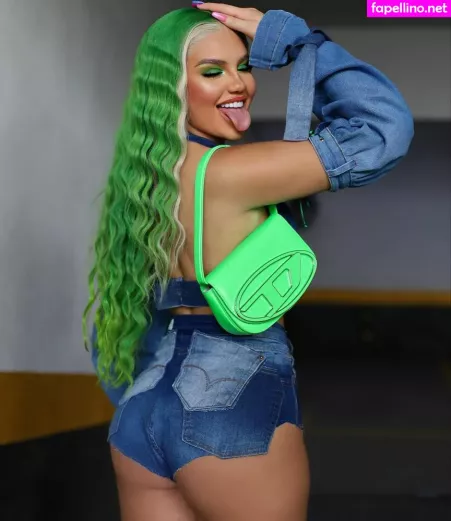 Vivi Wanderley OnlyFans Thumbnail #SC2a3u0UrD