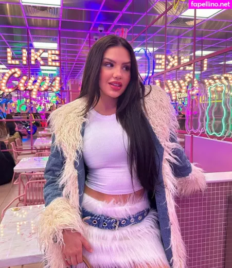 Vivi Wanderley OnlyFans Thumbnail #xFYZlILeLl