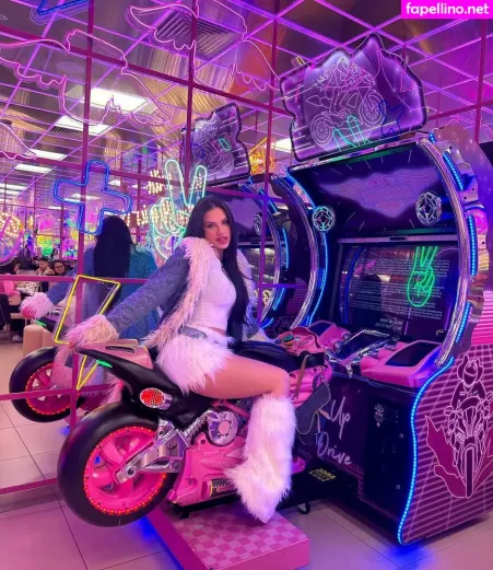 Vivi Wanderley OnlyFans Thumbnail #xS2josMm0G