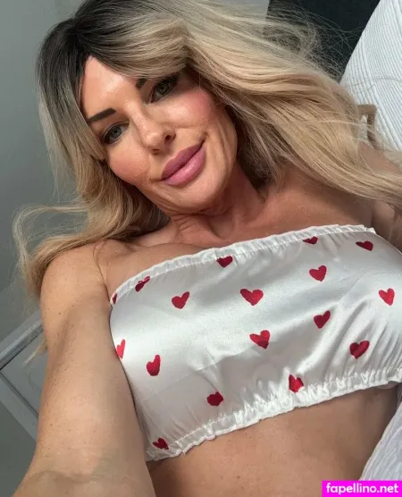 Vivian Foxx OnlyFans Thumbnail #2Dclz6gtEq