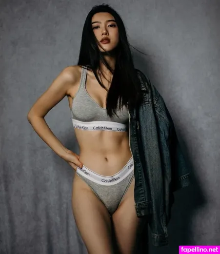 Vivian Lai OnlyFans Thumbnail #IyReo4ZTzv