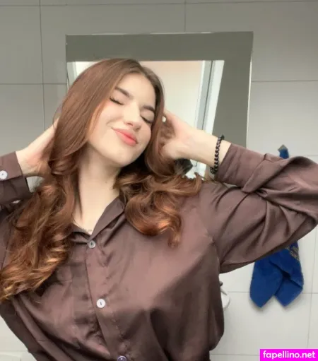 Vivian Li OnlyFans Thumbnail #l7lxCkgVvm