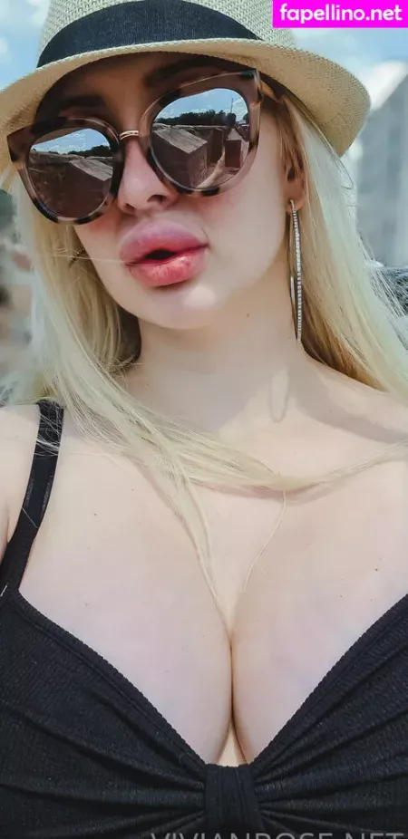 Vivian Rose OnlyFans Thumbnail #9KzIOEvzgs