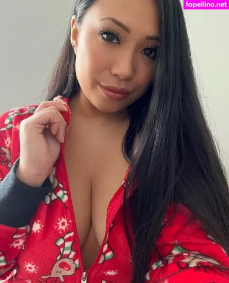 Vivian Wong OnlyFans Thumbnail #NqrTCLQfMf