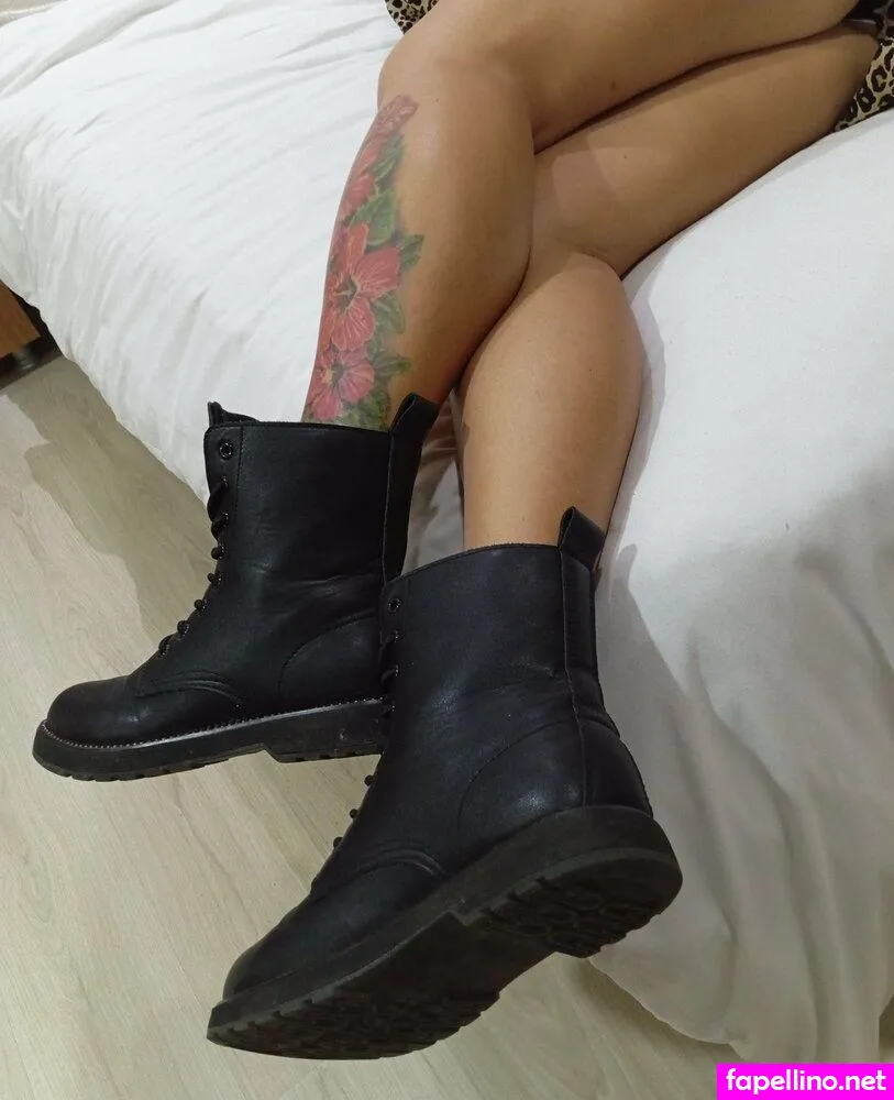 vivianafeet1, viviannecafe Nude Leaked OnlyFans Photo #KcIDpotLxm