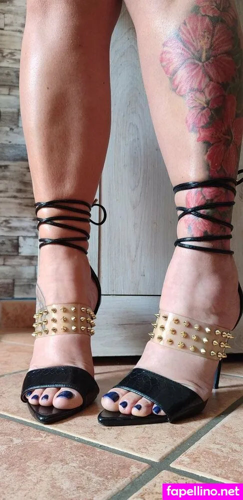 vivianafeet1, viviannecafe Nude Leaked OnlyFans Photo #QqikLOobEK