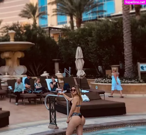 Viviane Lomelin OnlyFans Thumbnail #n8PAzzjETB