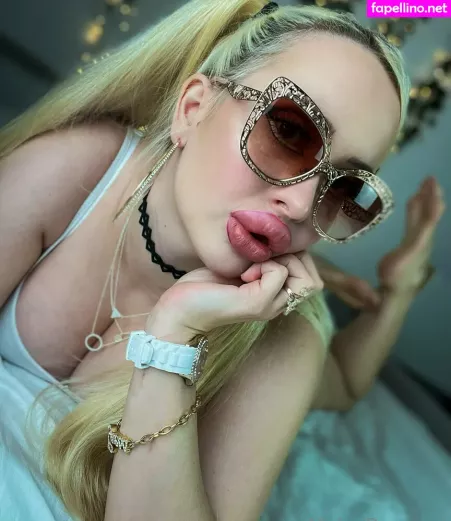 Vivianrosefree OnlyFans Thumbnail #Rc2xtqLZxe