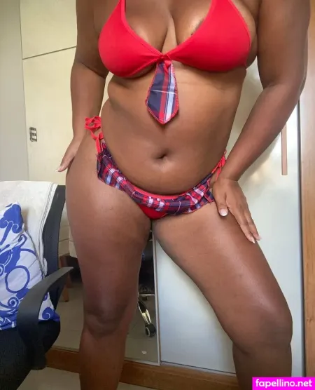 Viviebonyfree OnlyFans Thumbnail #6YzRl2fF3H