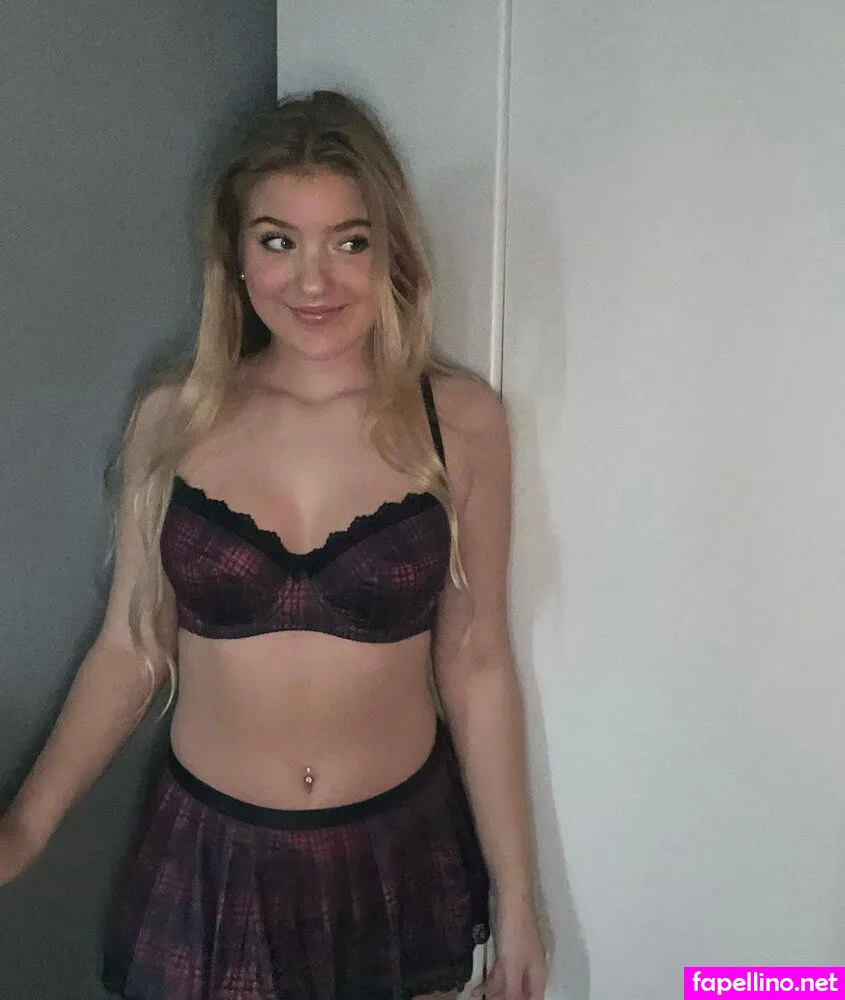 Vivienesc, vivien_esc Nude Leaked OnlyFans Photo #8P422siUU6