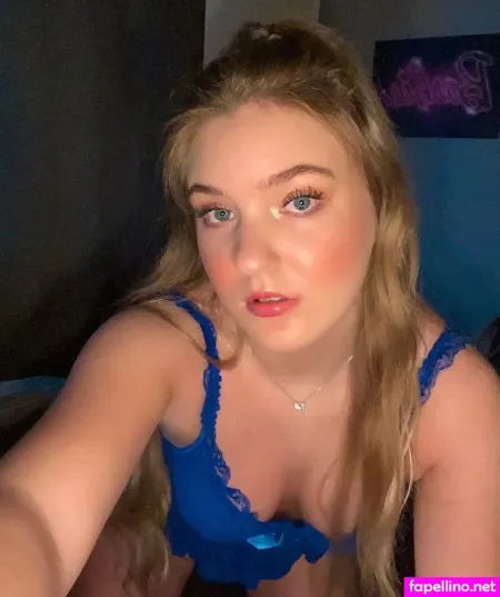 Vivien Esc OnlyFans Thumbnail #JlpiOfbJag