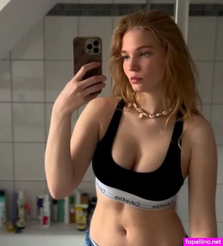 Vivien Michelle OnlyFans Thumbnail #5xSdHMiKed
